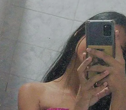 <em>Lucia F.</em>